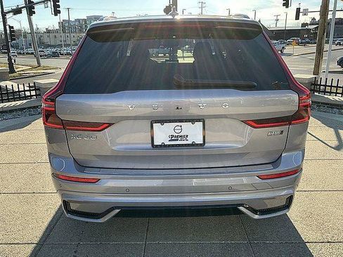 New 2026 Volvo XC60 B5 Ultra w/ Climate Package AWD/4WD image 9