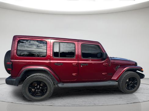 Used 2021 Jeep Wrangler Unlimited Sahara AWD/4WD image 4