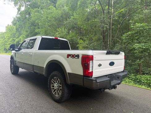 Used 2017 Ford F250 King Ranch w/ King Ranch Ultimate Package AWD/4WD image 6