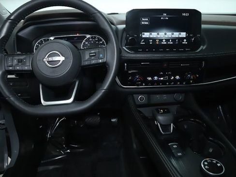 Used 2022 Nissan Rogue SL w/ SL Premium Package image 29