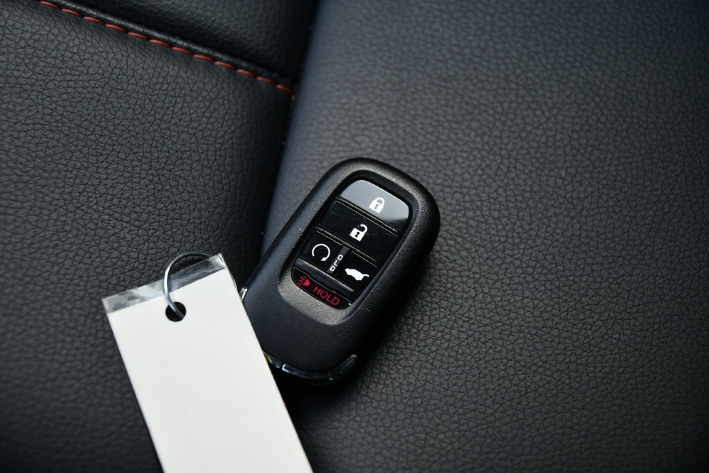 Used 2025 Honda Pilot TrailSport image 18
