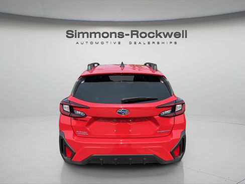 Used 2025 Subaru Crosstrek 2.5i Premium AWD/4WD image 4