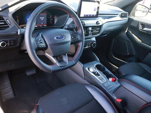 Used 2025 Ford Escape ST-Line AWD/4WD image 13