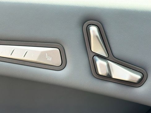 New 2026 BMW iX xDrive45 w/ M Sport Package image 26