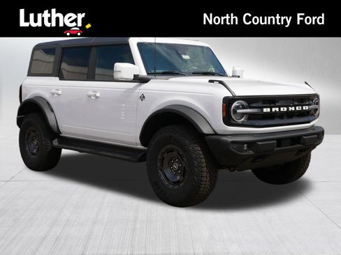 Used 2025 Ford Bronco Outer Banks w/ Sasquatch Package AWD/4WD image 1