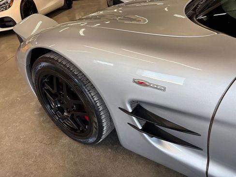 Used 2002 Chevrolet Corvette Z06 w/ Memory Pkg image 33