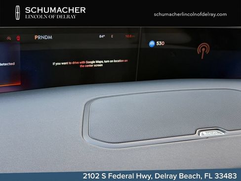 New 2026 Lincoln Navigator Premiere AWD/4WD image 17