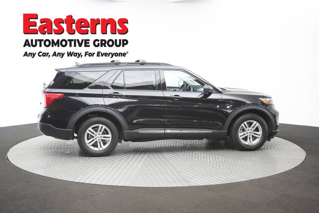 Used 2022 Ford Explorer XLT w/ Equipment Group 202A AWD/4WD image 45