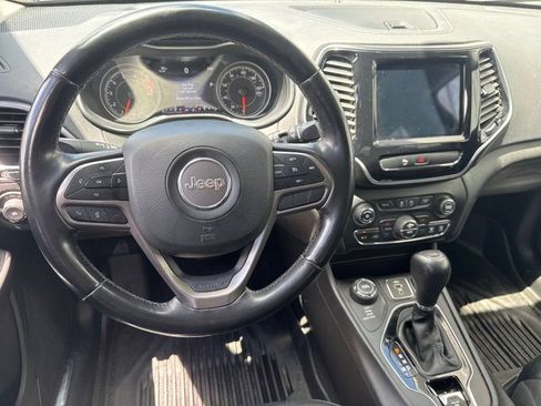Used 2020 Jeep Cherokee Limited AWD/4WD image 19