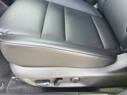 Certified 2025 Nissan Rogue SV w/ SV Premium Package FWD image 22
