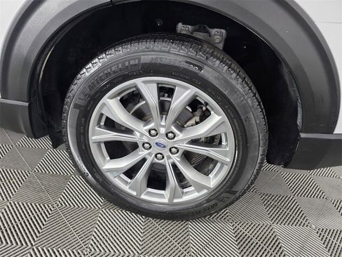 Used 2021 Ford Explorer Limited image 20