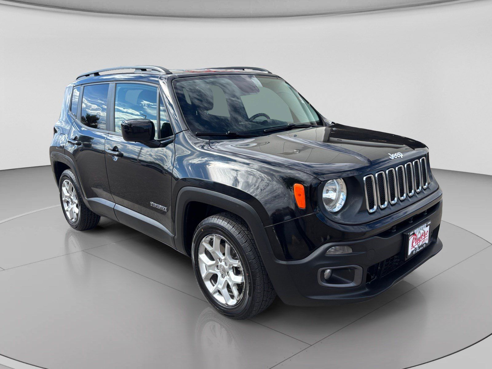 Used 2017 Jeep Renegade Latitude FWD image 7