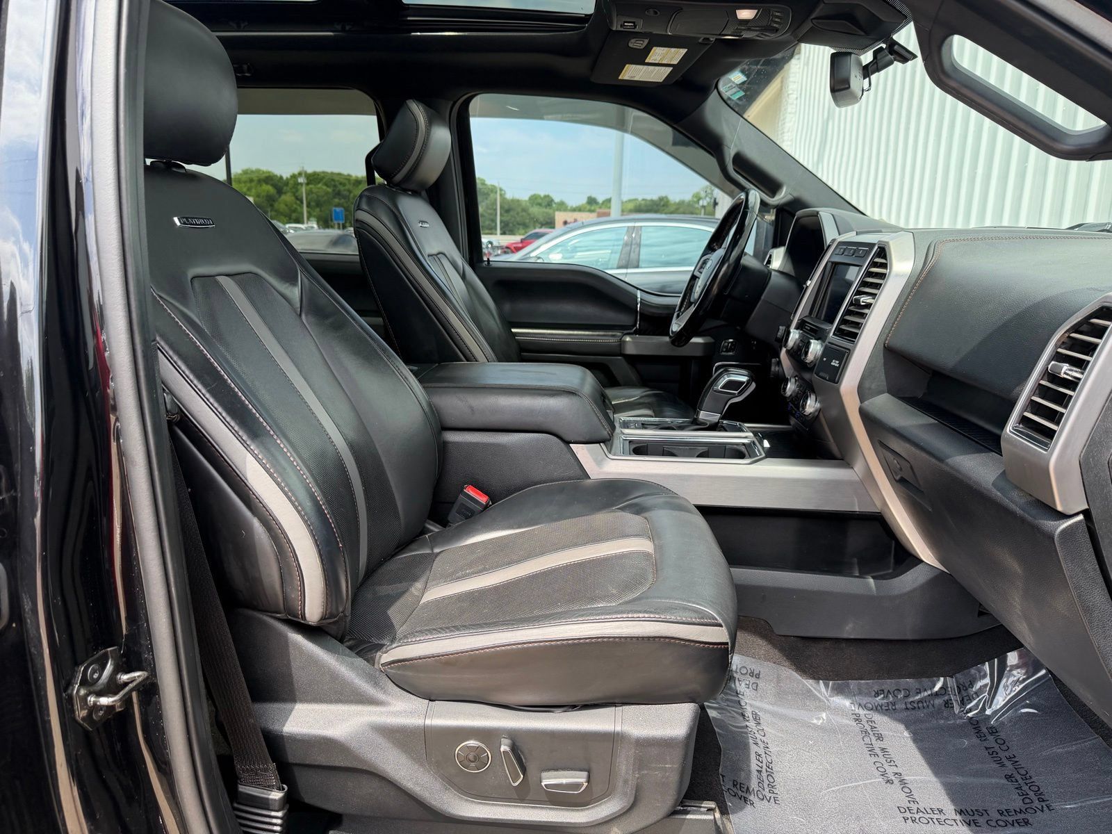 Used 2019 Ford F150 Platinum w/ Equipment Group 701A Luxury AWD/4WD image 23