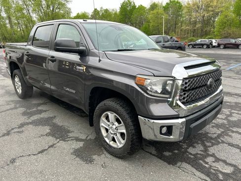 Used 2018 Toyota Tundra SR5 w/ SR5 Upgrade Package AWD/4WD image 7
