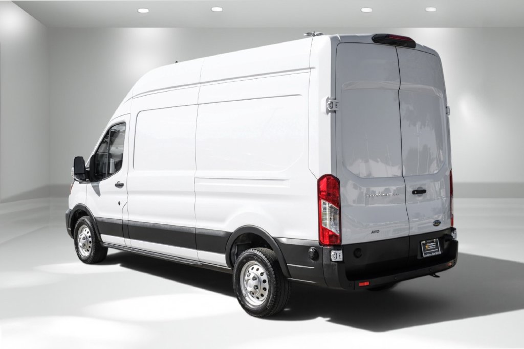 Used 2023 Ford Transit 250 148 High Roof AWD image 8