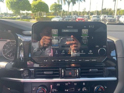 Used 2025 Nissan Pathfinder SL w/ Black Appearance Package image 40