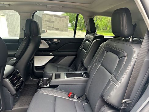 New 2026 Lincoln Aviator Reserve AWD/4WD image 12