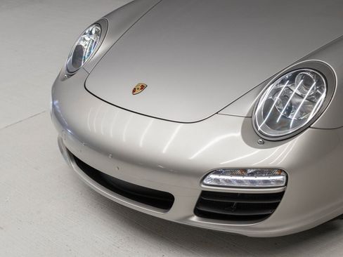 Used 2011 Porsche 911 Carrera image 28