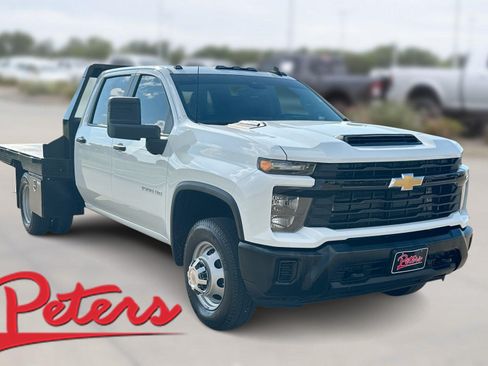 Used 2025 Chevrolet Silverado 3500 W/T AWD/4WD image 1