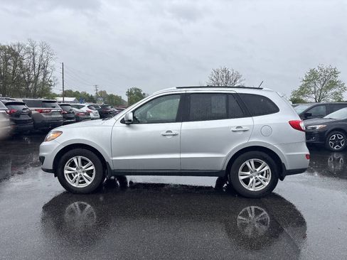 Used 2011 Hyundai Santa Fe SE FWD image 4