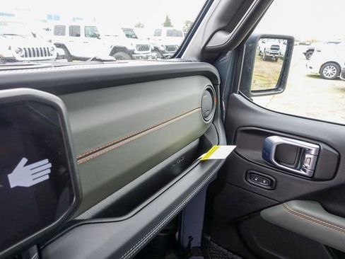 New 2026 Jeep Gladiator Mojave image 23