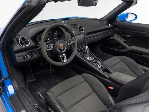 Used 2023 Porsche 718 Boxster Spyder w/ Light Design Package RWD image 13