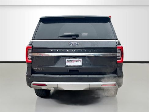 Used 2024 Ford Expedition Limited image 6