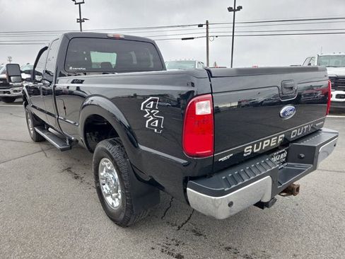 Used 2016 Ford F250 XLT w/ XLT Premium Package AWD/4WD image 4