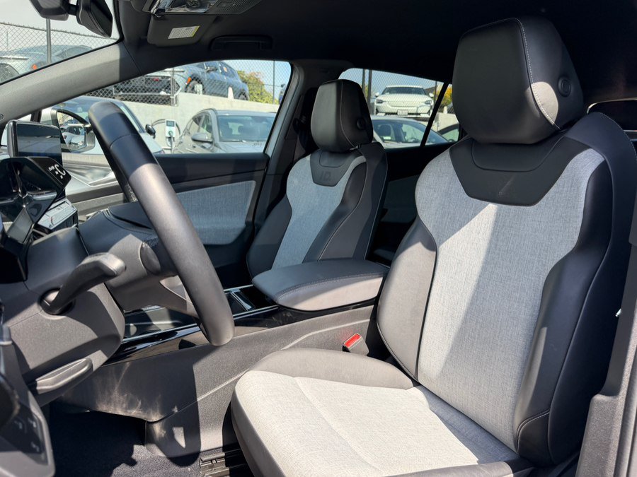 Used 2023 Volkswagen ID.4 Pro RWD image 18