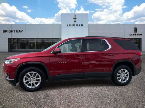 Used 2021 Chevrolet Traverse LT image 5