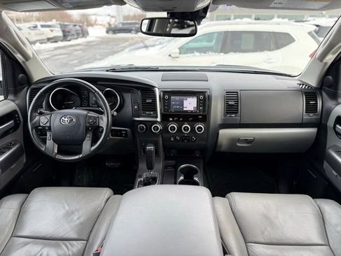 Used 2018 Toyota Sequoia Limited AWD/4WD image 3