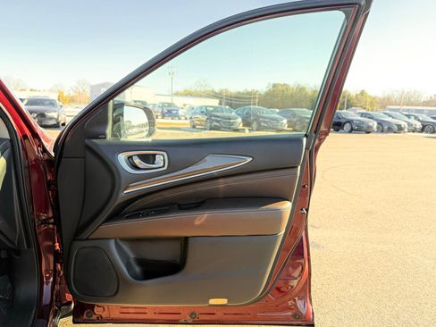 Used 2019 INFINITI QX60 Luxe w/ Essential Package image 26