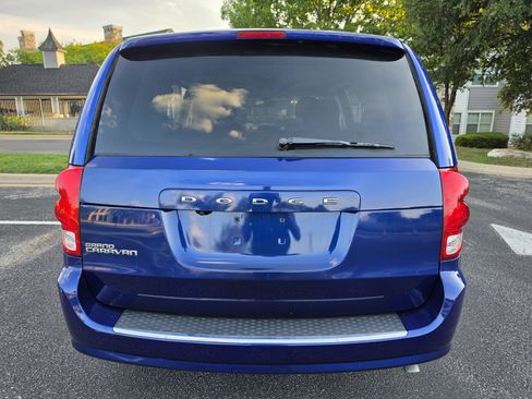 Used 2019 Dodge Grand Caravan SE FWD image 6