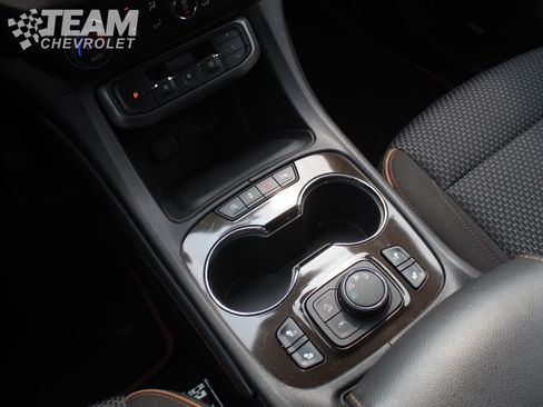 Used 2023 GMC Acadia AT4 AWD/4WD image 17