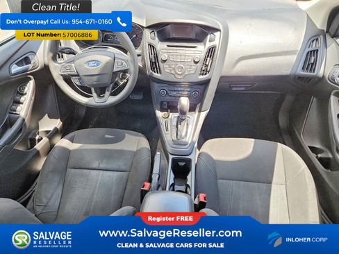 Used 2015 Ford Focus SE FWD image 11