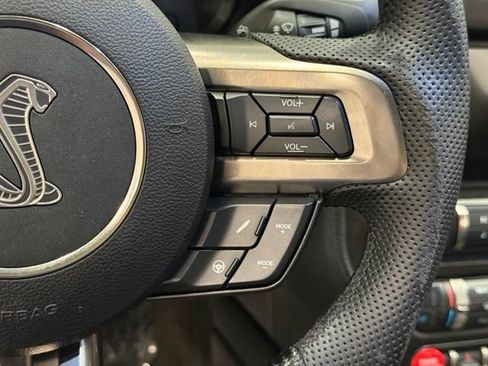 Used 2016 Ford Mustang Shelby GT350 w/ Technology Package RWD image 20
