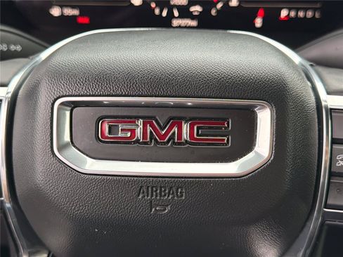 Used 2024 GMC Acadia Elevation w/ Luxury Package FWD image 26