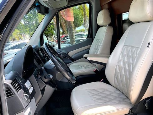 Used 2017 Mercedes-Benz Sprinter 3500 image 8