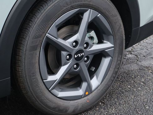 New 2025 Kia K4 LXS image 43