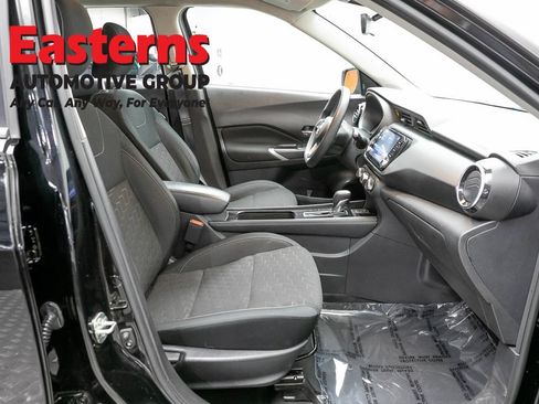 Used 2023 Nissan Kicks SV FWD image 23