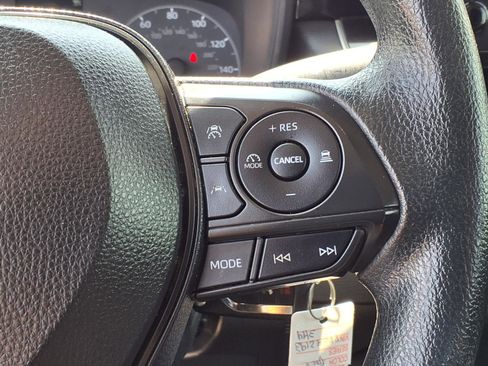 Used 2023 Toyota Corolla LE FWD image 8