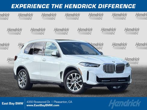 Used 2026 BMW X5 sDrive40i w/ Premium Package RWD image 1