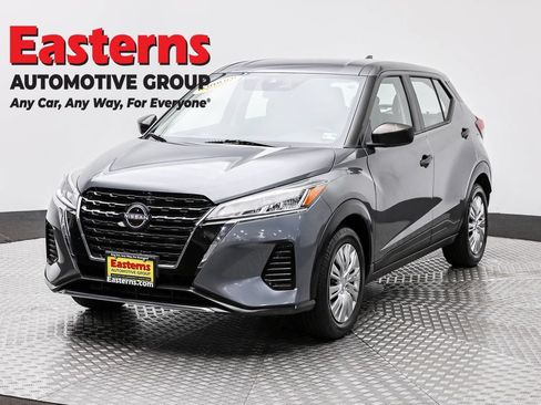Used 2024 Nissan Kicks S FWD image 1