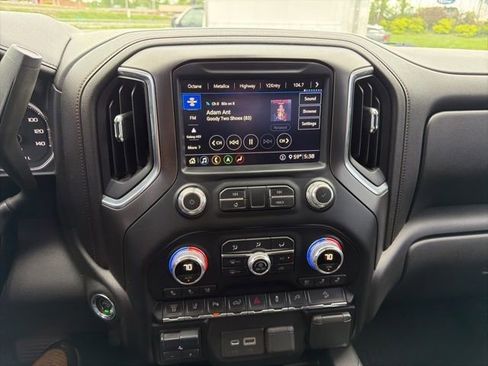 Used 2020 GMC Sierra 2500 AT4 w/ AT4 Premium Package AWD/4WD image 21
