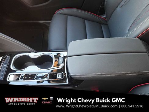 Used 2022 Buick Envision Essence w/ Sport Touring Package image 24