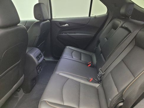 Used 2018 Chevrolet Equinox Premier AWD/4WD image 18