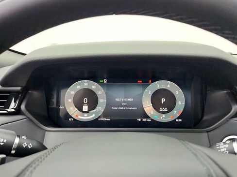 New 2026 Land Rover Range Rover Velar S image 24