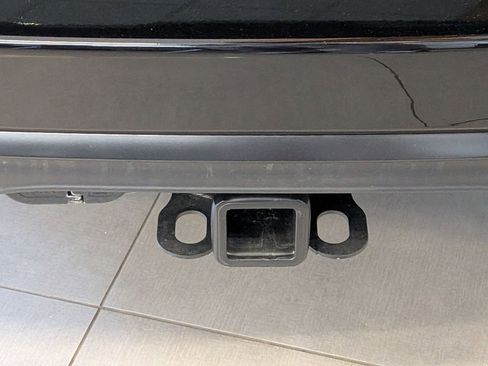 New 2026 Chrysler Pacifica Limited w/ Uconnect Theater Family Group image 32