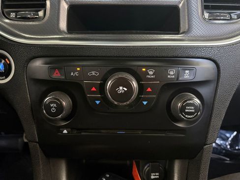 Used 2013 Dodge Charger SE w/ Sport Appearance Group RWD image 26