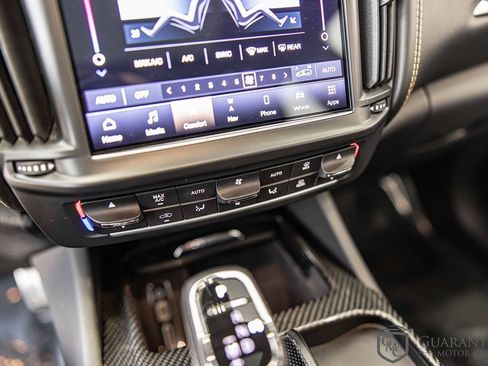 Used 2022 Maserati Levante F Tributo image 28